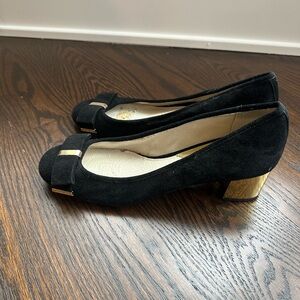 Michael Kors Kiera suede Pumps